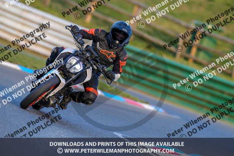 PJM Wedding Photography;enduro digital images;event digital images;eventdigitalimages;mallory park;mallory park photographs;mallory park trackday;mallory park trackday photographs;no limits trackdays;peter wileman photography;racing digital images;trackday digital images;trackday photos